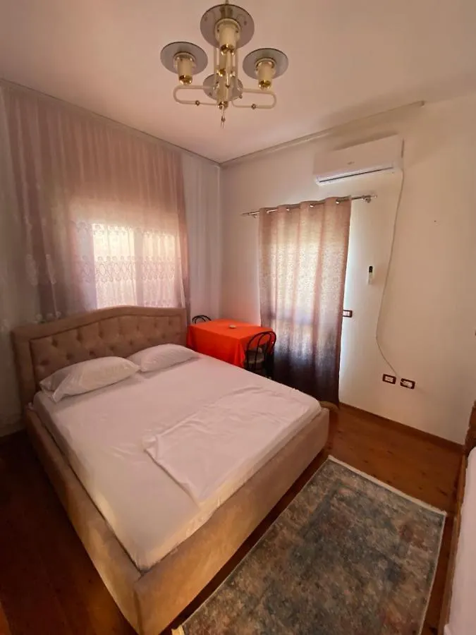 Villa Osmani Durres 0*,  Albania