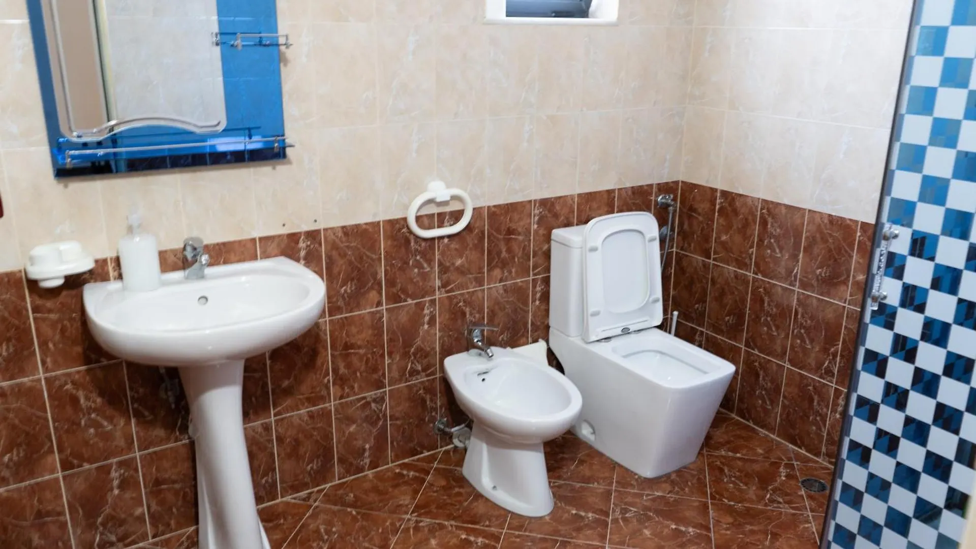 Country house Villa Osmani Durres